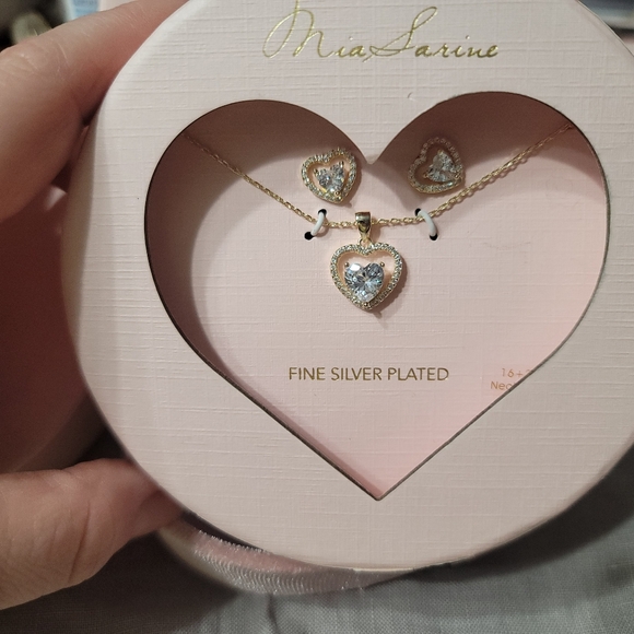 Jewelry set - Picture 3 of 3